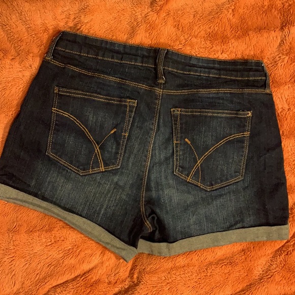 Reitmans Denim Jean Shorts stretchy roll up SZ 30 - Picture 5 of 7